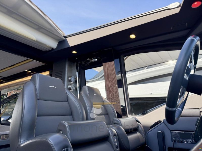 Azimut S8