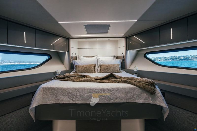 Sunseeker 74 Sport Yacht