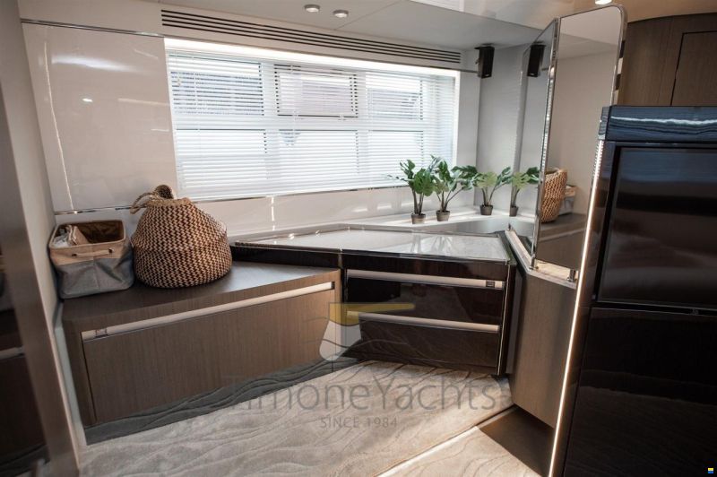Azimut S7