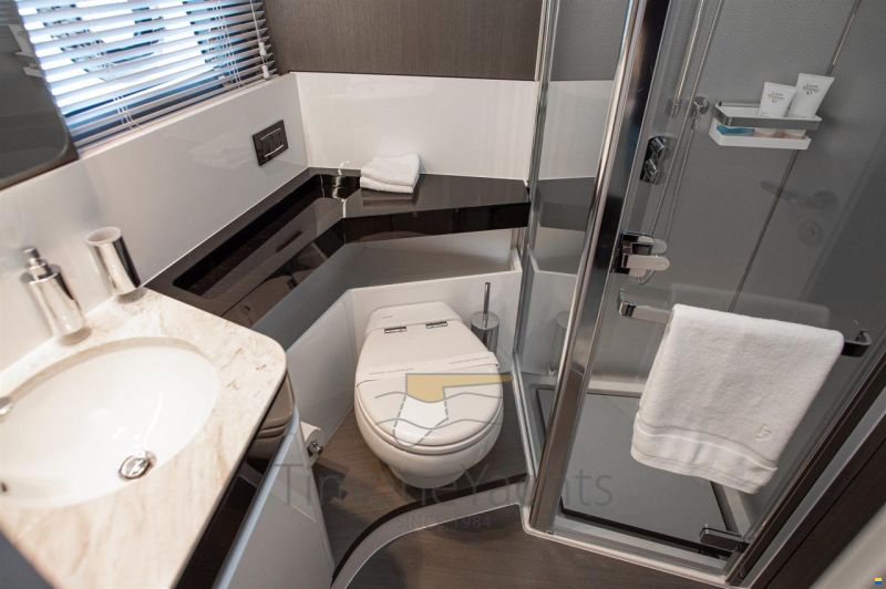 Azimut S7