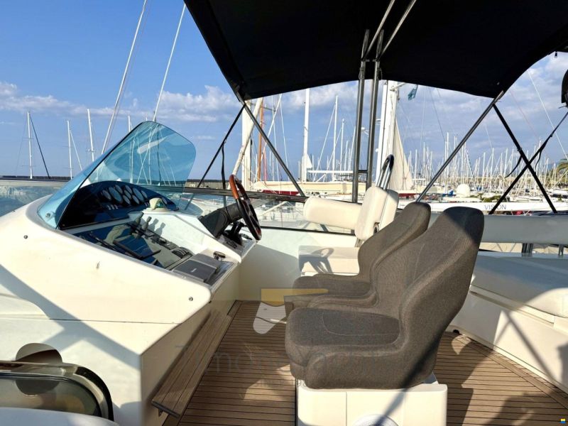 Fairline SQUADRON 74