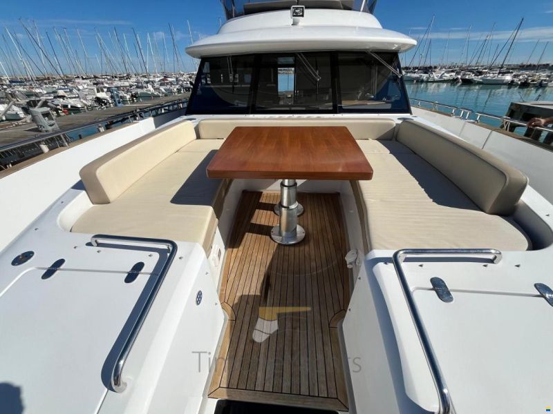 Azimut Magellano 66