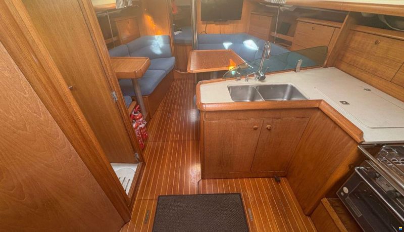 Jeanneau Sun Odyssey 37
