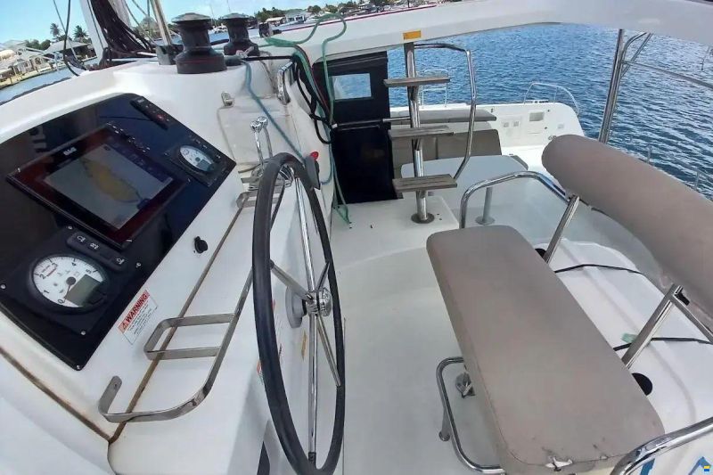 Lagoon 42