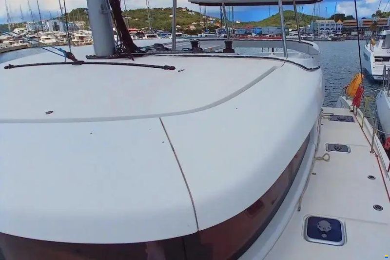 Lagoon 42