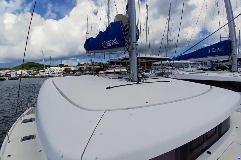 Lagoon 42