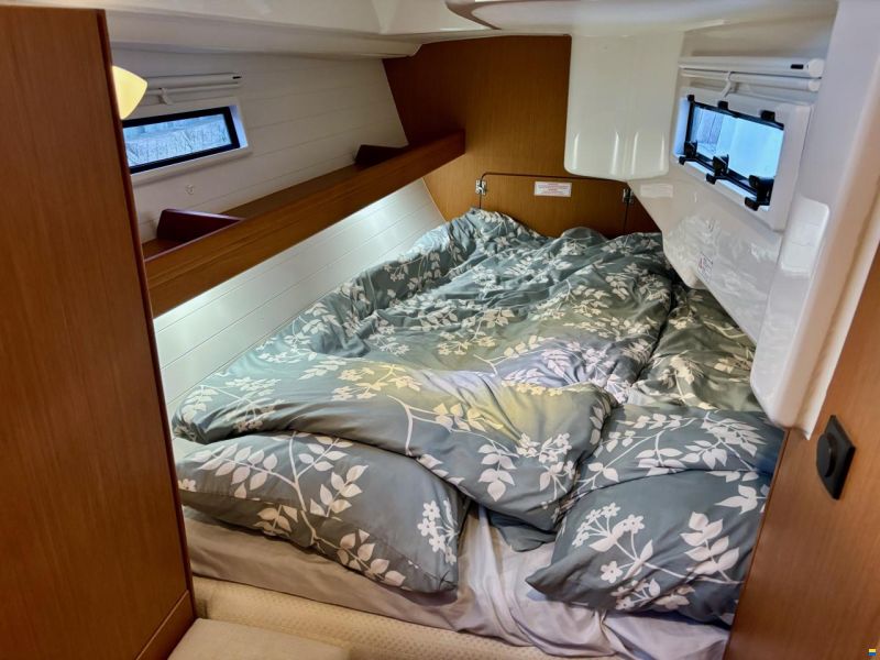 Bavaria Cruiser 33