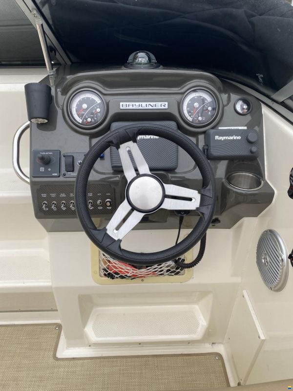 Bayliner 742 CU