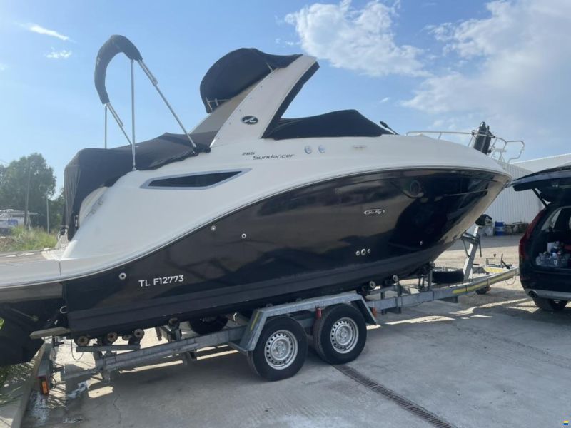 Sea Ray 265 Sundancer