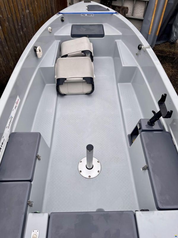 Riverfox 420EC