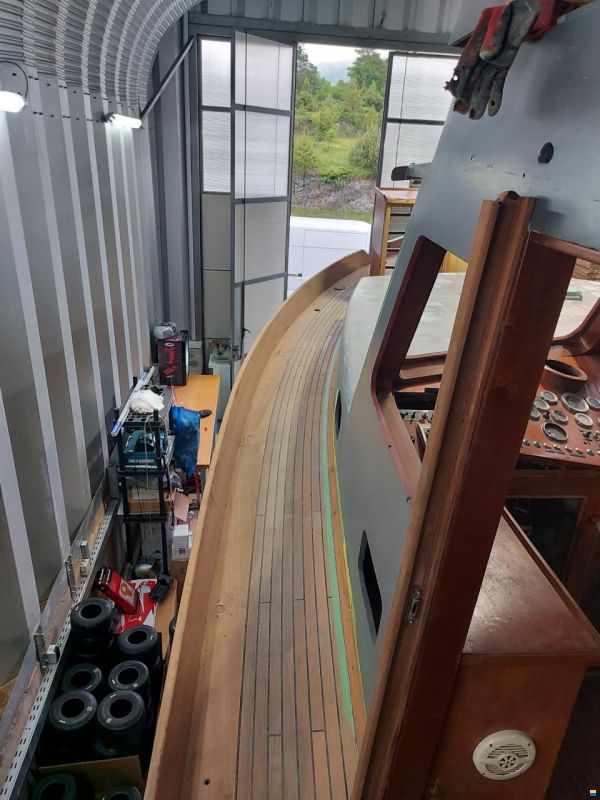 AL Custom AL Custom