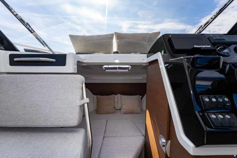 Jeanneau Merry Fisher 695