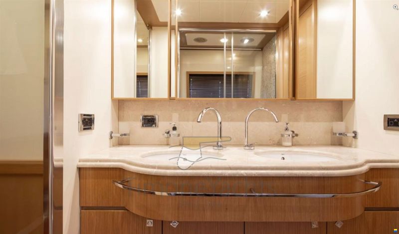 Custom Line Navetta 26
