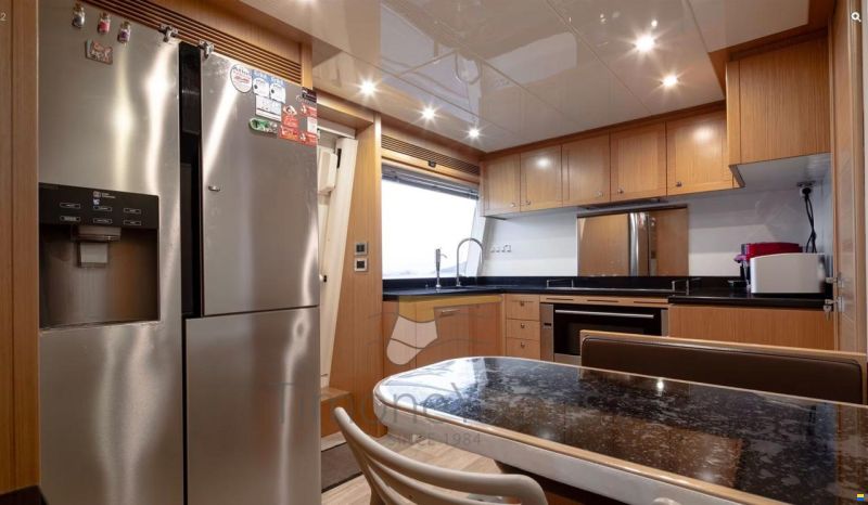 Custom Line Navetta 26