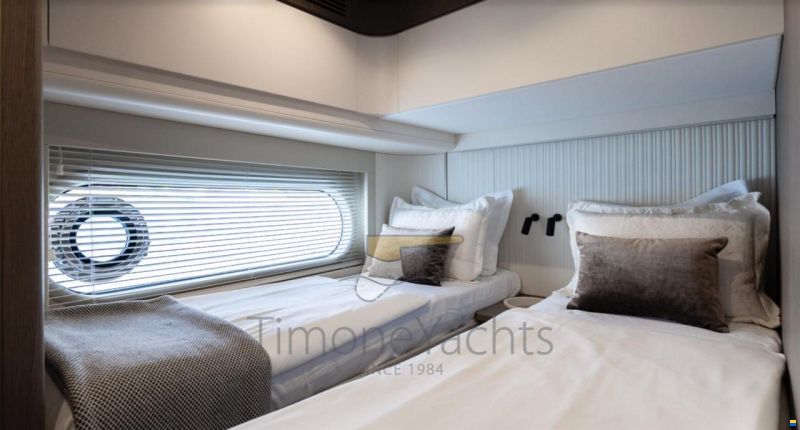 Azimut Magellano 60