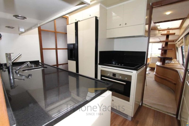 Ferretti 731