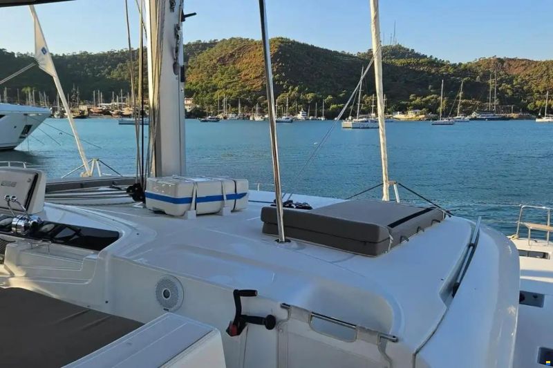 Lagoon 46