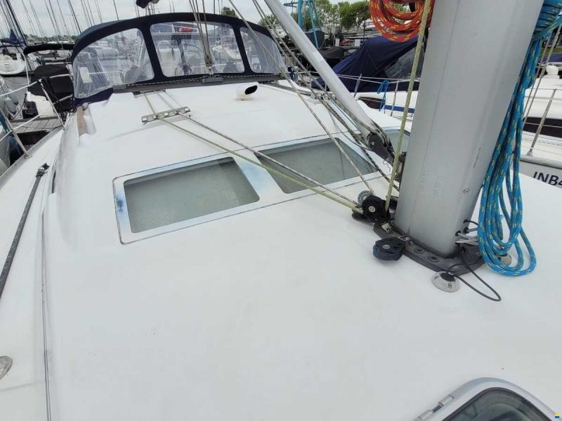 Beneteau Oceanis 373