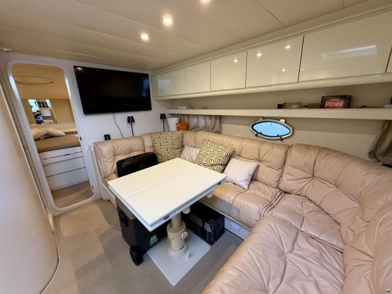 Pershing 40