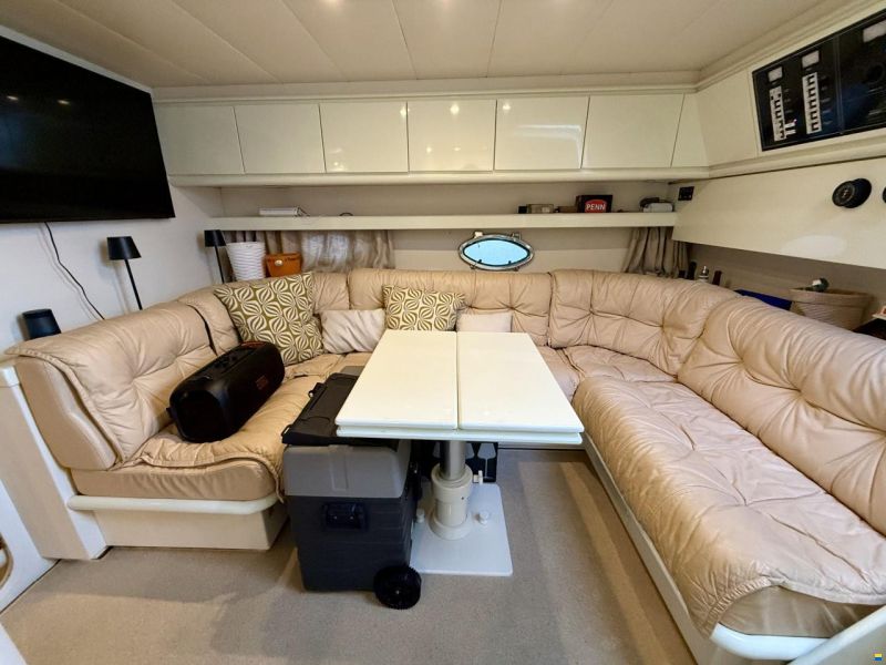 Pershing 40