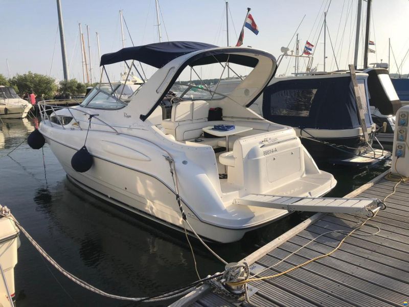 Bayliner 3055