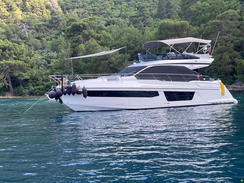 Azimut 53 Fly