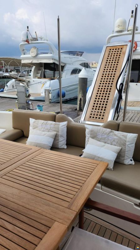 Princess 60 Fly