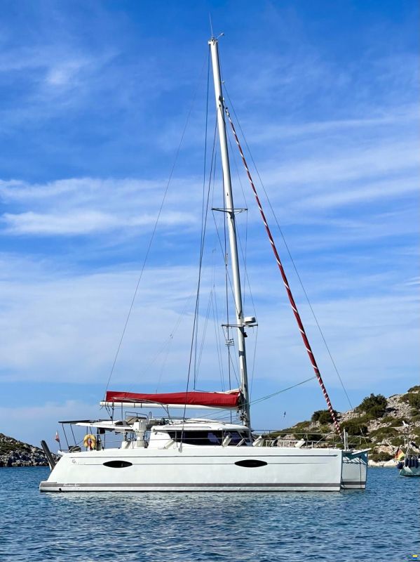 Fountaine Pajot Helia 44