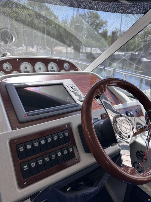 Nimbus 380 Carisma