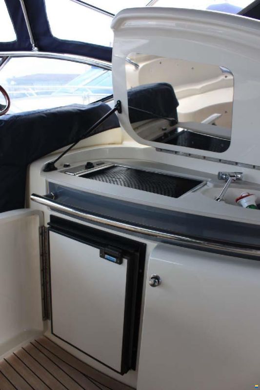 Atlantis 42