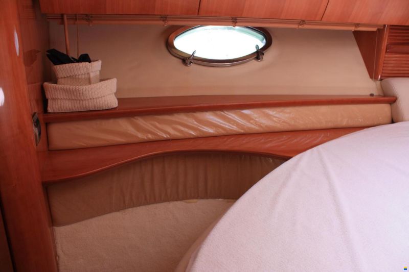 Atlantis 42
