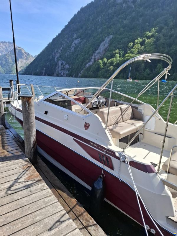 Maxum SRC 2300