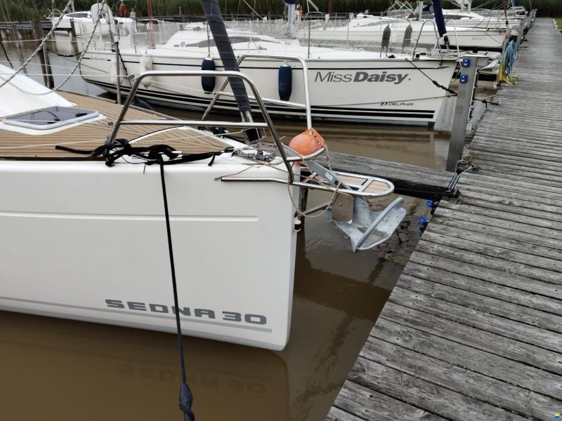 Sedna 30