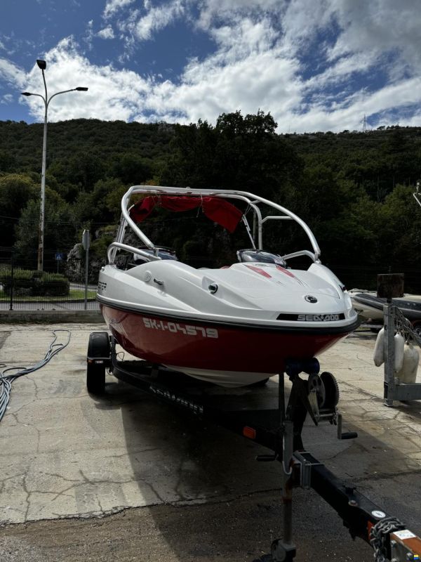 BRP Sea Doo Speedster