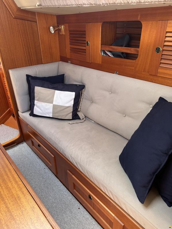 Hallberg-Rassy HR 34