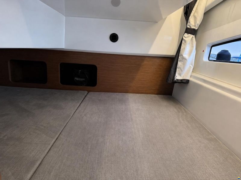 Beneteau Antares 9