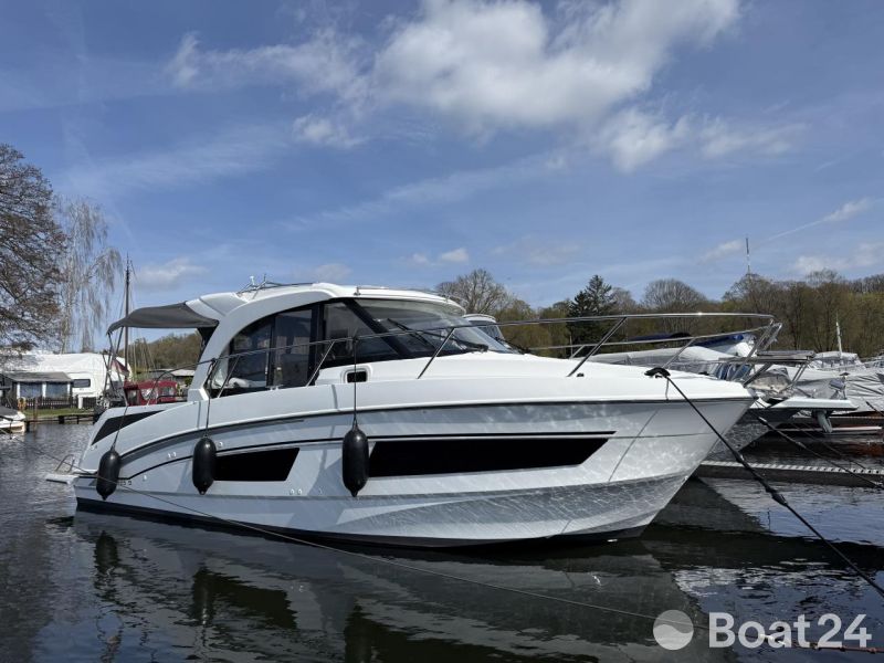Beneteau Antares 9