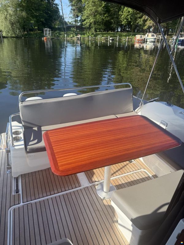 Beneteau Antares 9