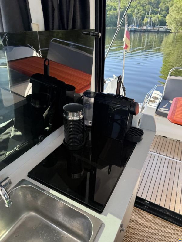 Beneteau Antares 9