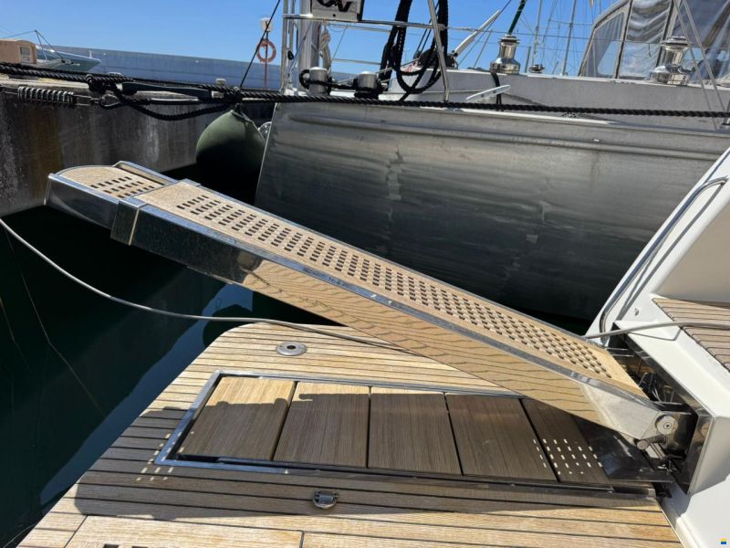 Bavaria Virtess 42 Fly