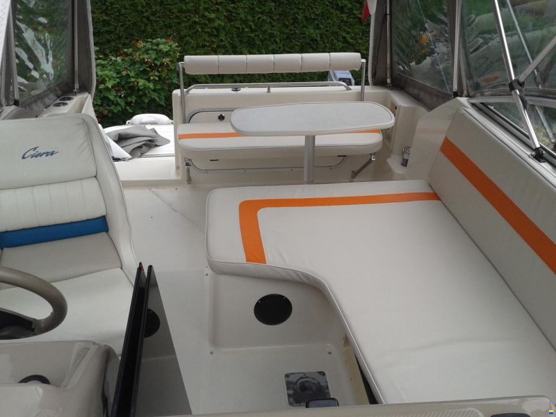 Bayliner 2355 Ciera