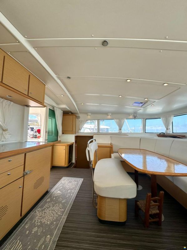 Lagoon 440