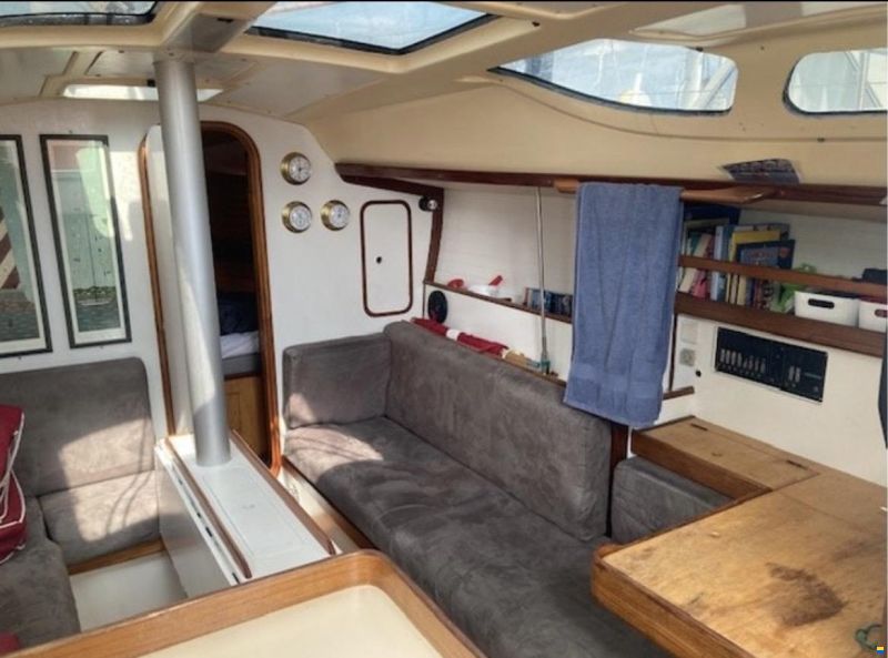 Beneteau Oceanis 350