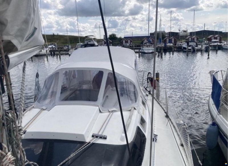 Beneteau Oceanis 350