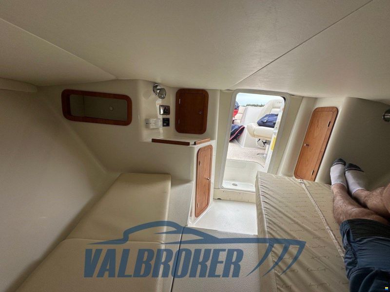 Chris Craft CORSAIR 28