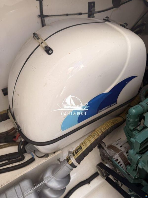 Sealine F 34