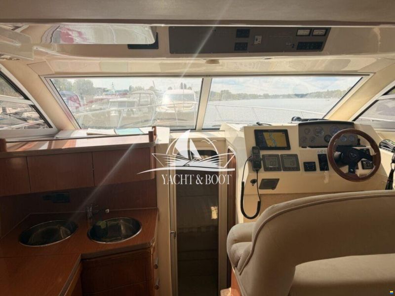 Sealine F 34