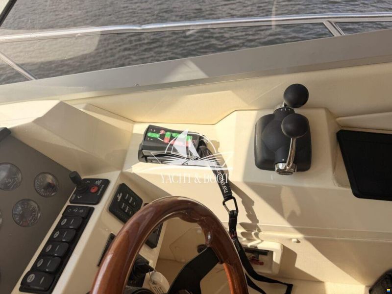 Sealine F 34