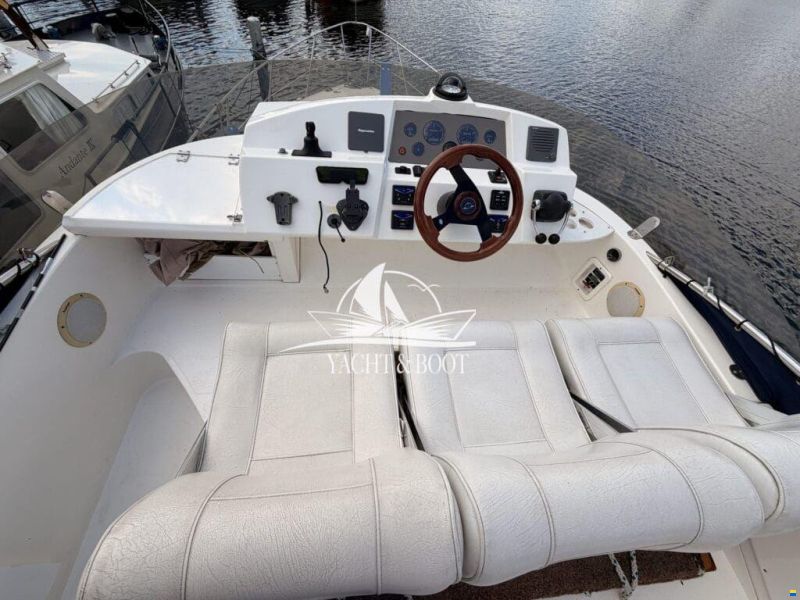 Sealine F 34