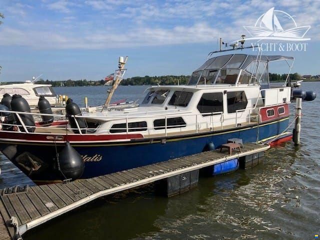 Van der Valk 12.0